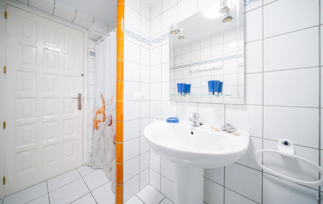 Villa Et Studio Avec Piscine - Wehostyou Empuriabrava Buitenkant foto