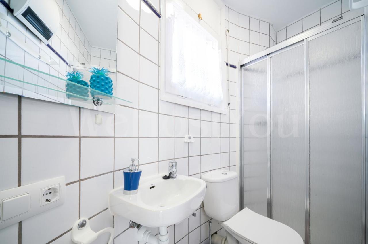 Villa Et Studio Avec Piscine - Wehostyou Empuriabrava Buitenkant foto